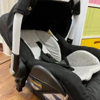 تخت کنار مادر و کریر