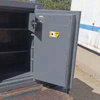 گاوصندق کاوه اصل|ابزارآلات|رزن, |دیوار