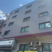 ۸۳ متر آپارتمان اداری بر زرگری سند تک برگ