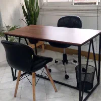 اجاره میز ناخن در اتاق