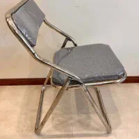 صندلی تالاری تاشو