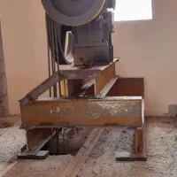 همکارجوان برای کارآسانسور