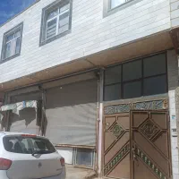 ساختمان دو طبقه واقع در سلطانیه