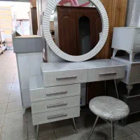 میز آرایش لوتوس