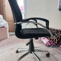 صندلی چرخ دار اداری