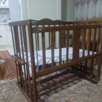 تخت نوزاد|تخت و صندلی بچه|تهران, سبلان (لشگر)|دیوار