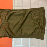 لباس زنانه|لباس|لار, |دیوار