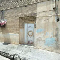 منزل کلنگی 90 متری (سند ثبتی) مرکز شهر
