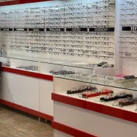 مرکز تخصصی فروش عینک های طبی و آفتابی