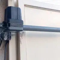 فروش وتعمیرات درب کرکره برقی.بازو.وسکوریت.اپراتور