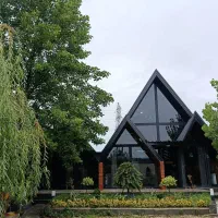 کلبه چوبی نوساز 2 خوابه آرنا