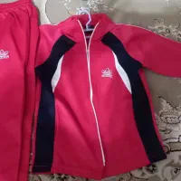 لباس ورزشی دخترانه در حد نو