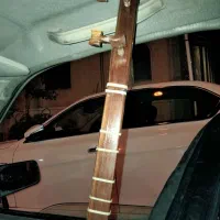 سه تار سنتی شخصی به دلیل مشکل مالی در مسافرت
