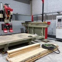 اوپراتور جهت کار با دستگاه سنگبری(فرز دروازهایcnc)