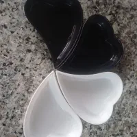 ظروف پلاستیکی شکل قلب چهار عدد
