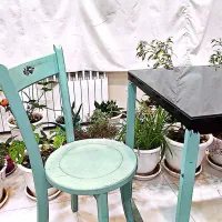 یک عددمیزچوبmdf و16عددصندلی لهستانی