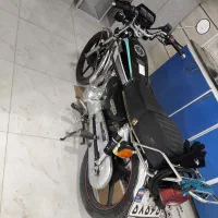 موتور 200همراه سیکلت 1403