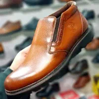 نیم بوت چرم مردانه|کیف، کفش، کمربند|رشت, چله خانه|دیوار