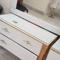 میز با اینه