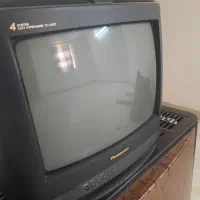 فروش تلویزیون ۱۴ اینچ پاناسونیک + گیرنده دیجیتال