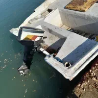 قایق ۲۳ فوت تمیز با موتور فروش فوری