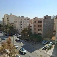 135مترنوروآرامش تک واحدی بی رقیب بانقشه ای کم نظیر