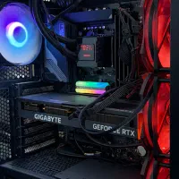 سیستم گیمینگ و رندر (کاملا تمیز و سالم)