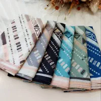 روسری|لباس|رستم, |دیوار