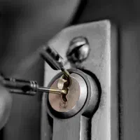 قفل‌ساز/کلیدساز/بازکردن‌درب ماشین‌ومنزل