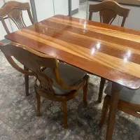 میز ناهار خوری ۴ نفره بسیار شبک و سالم
