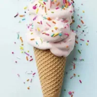 استخدام در بستنی فروشی