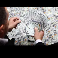 پول و دلار شاباش