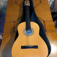 گیتار یاماها c70