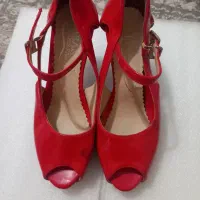 حراج کفش زنانه ومردانه