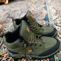 کفش کوه و طبیعت گردی