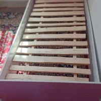 تخت وکمدبچه