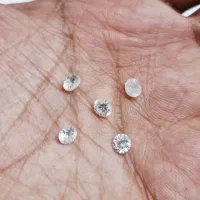 جواهرات یکجا فروخته میشود