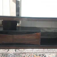 میز زیرتلویزیونی در حد نو