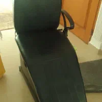 صندلی ارایشگاه تمیز و سالم