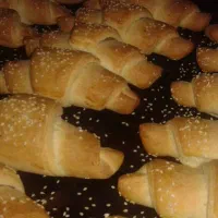 شریک قناد فردار خشک کار نون پز شیرینی قنادی