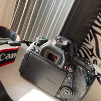 دوربین حرفه ای canon 80D درحدصفر و فوقالعاده تمیز|دوربین عکاسی و فیلم‌برداری|تبریز, |دیوار