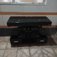 میز تلوزیون در حد نو