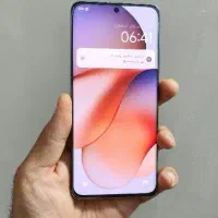 mi 12 (پرچمدار)
