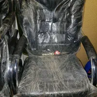 پنج عدد صندلی انتظار یااداری نو