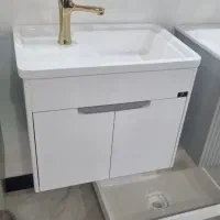 مونتاژ کار و کارگر ساده کابینتmdf