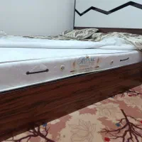 رختخواب‌دو‌نفره‌با‌تشک‌طبی