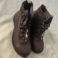 کفش ایمنی(کار) نو|کیف، کفش، کمربند|مهاجران, |دیوار