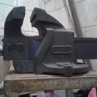 گیره رو میزی انگلیسی