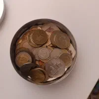 تعدای پول خارجی ایرانی معاوضه دارم