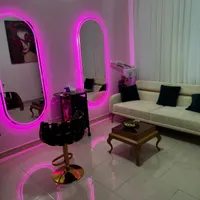 سالن زیبایی پیروزی ۱۷
